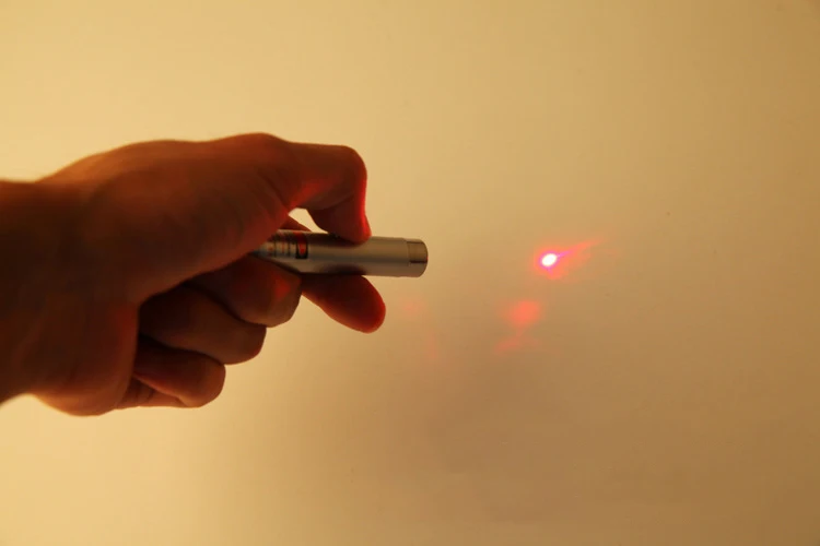 Small Portable 3 in 1 UV Detector Laser White Light Led Flashlight With Clip Hook