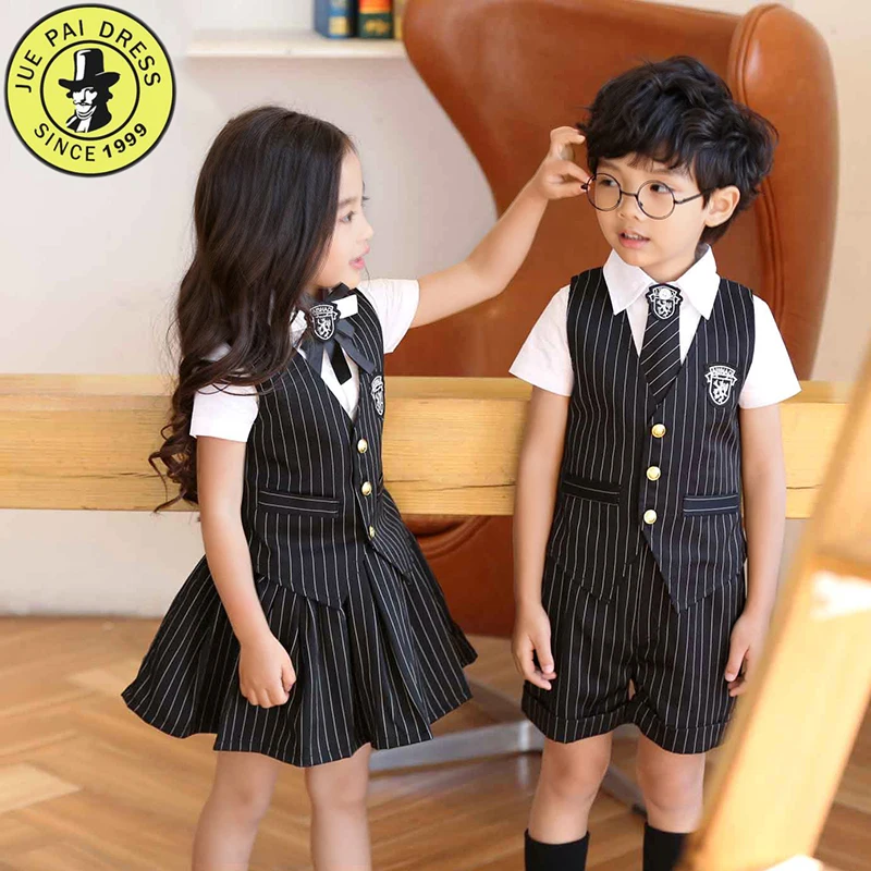The kindergarten beautiful school uniform