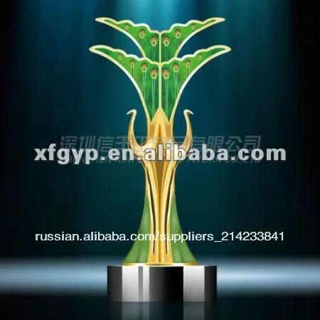 павлин цветной эмалью металл трофей кубка