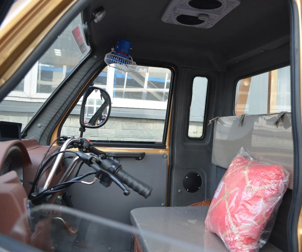 250cc cargo tricycle three wheeler motorcycle with closed cabin