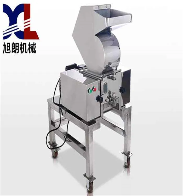 Plastic bottle crushing machine cinnamon crushing machine wood crushing machine