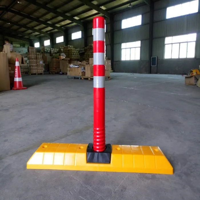 
road traffic safety plastic divider lane separator 