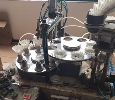 Linton 12pcs Portable White Goose Feather Badminton Shuttlecocks for Outdoor Sport Training Ball