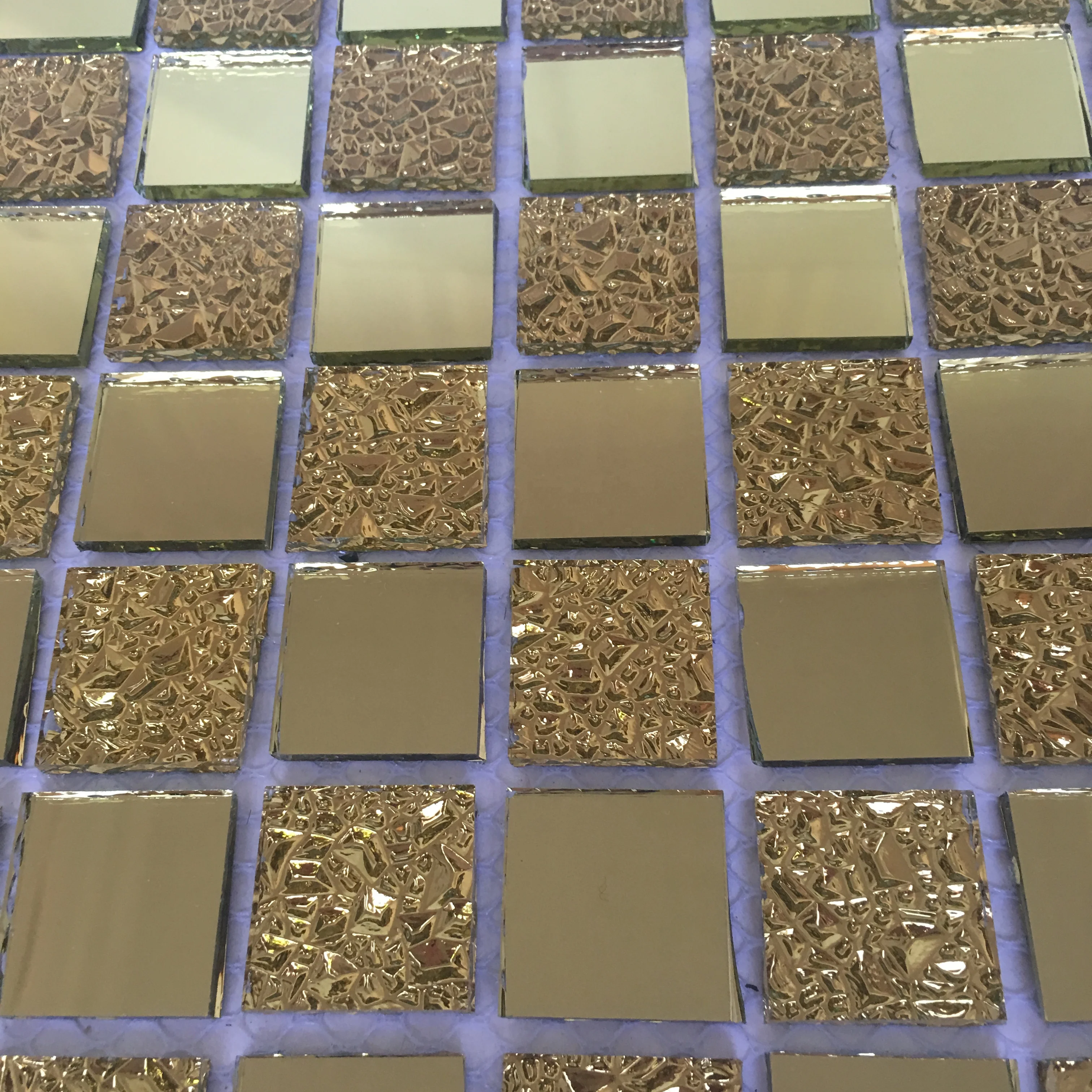 Wholesale and retail manufacturers for sale good price crystal mirror mosaic mixed with design glass