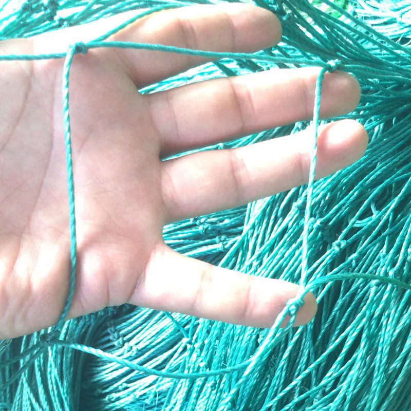 hot sale HDPE knotless sports netting /white soccer football net made in china