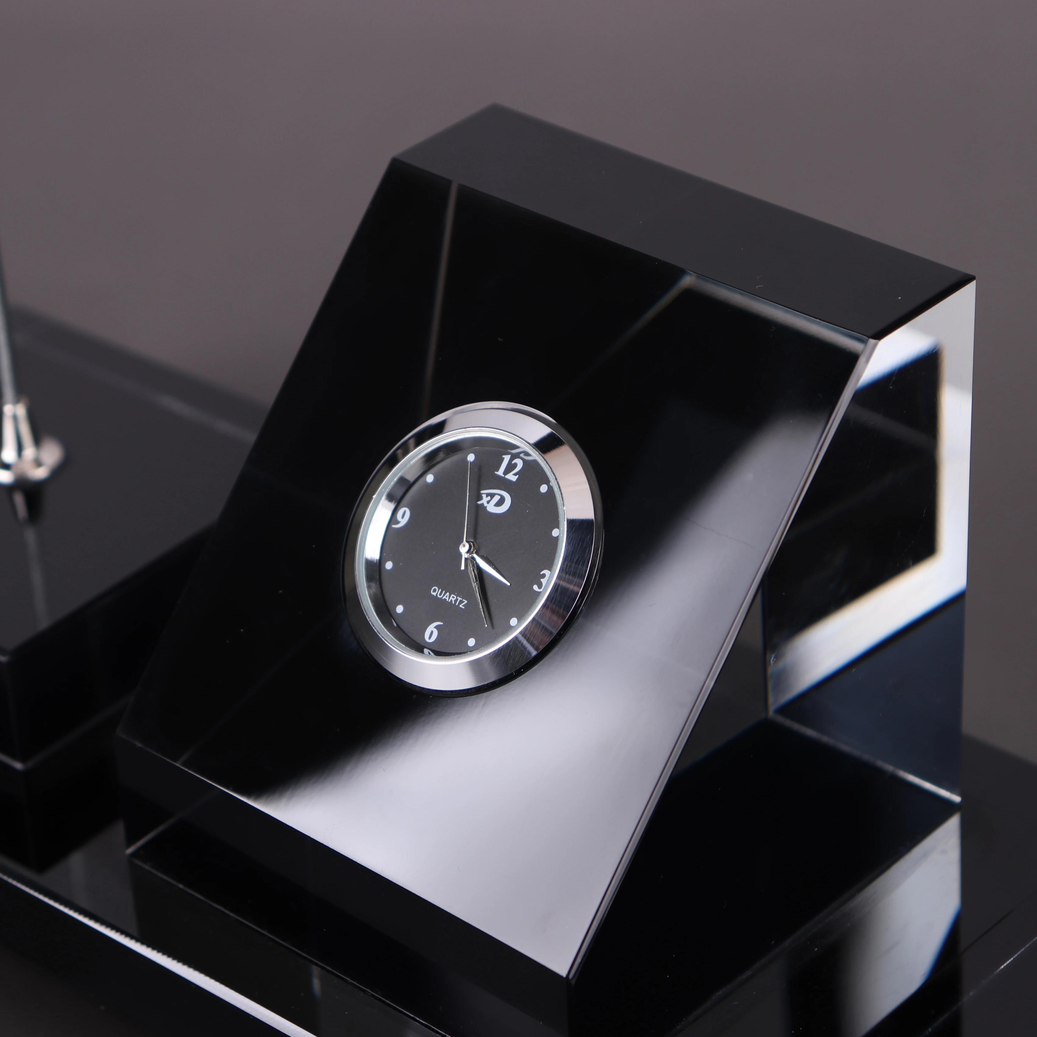 New Design Black Crystal Office Stationery Set With Clock/Pen holder For Table Decoration