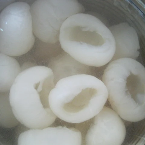 Консервированный лунань в сиропе в консервированных фруктах