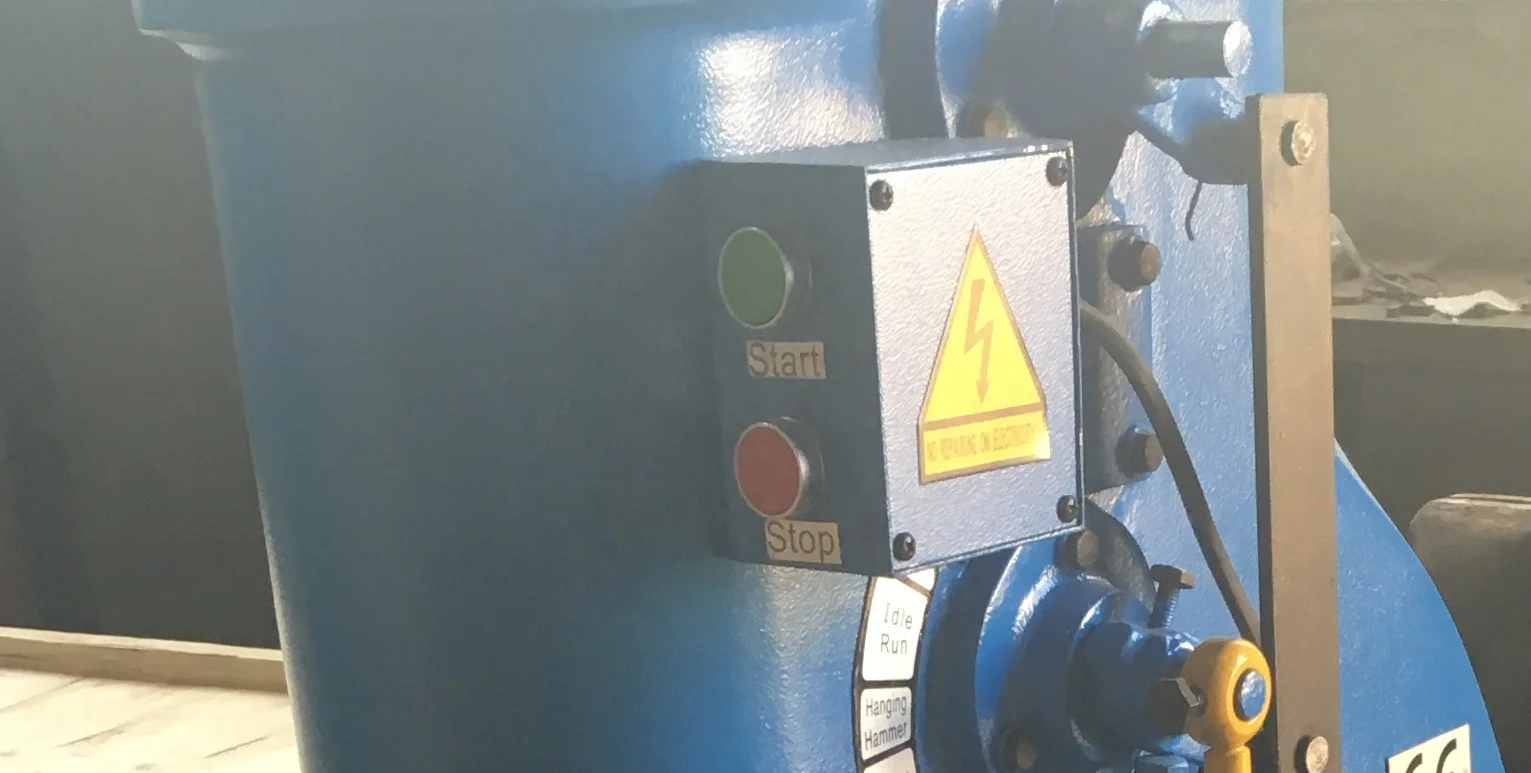 Испытания БВ воздушный молот кузнеца c41-25kg мощность Молот кузнеца