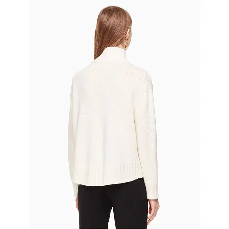 Star print short slim women  turtleneck cashmere sweater with button on the neck