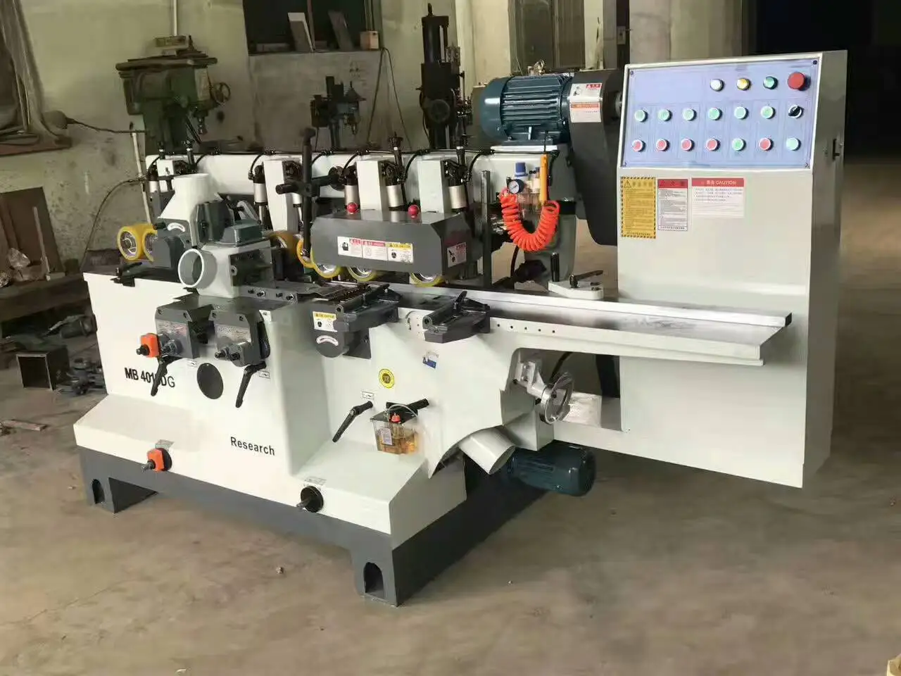 SXL-MB4018D деревообрабатывающий четырехсторонний строгальный станок и формовщик