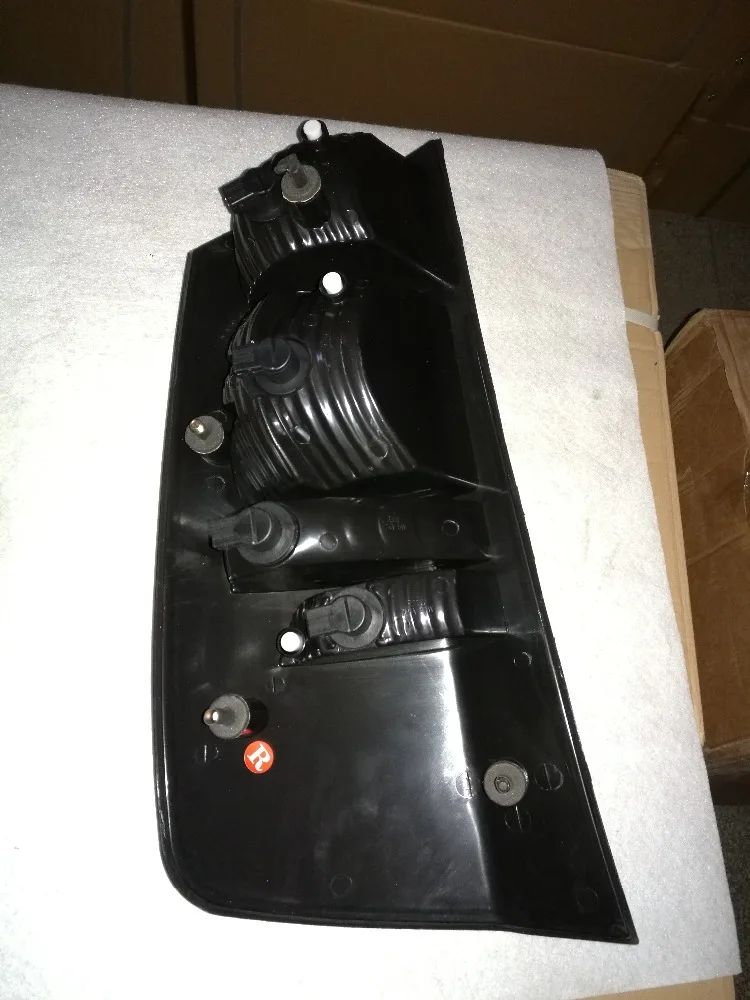 
Bus parts Tail light Rear lamp HC-B-2341-1 With EMARK 