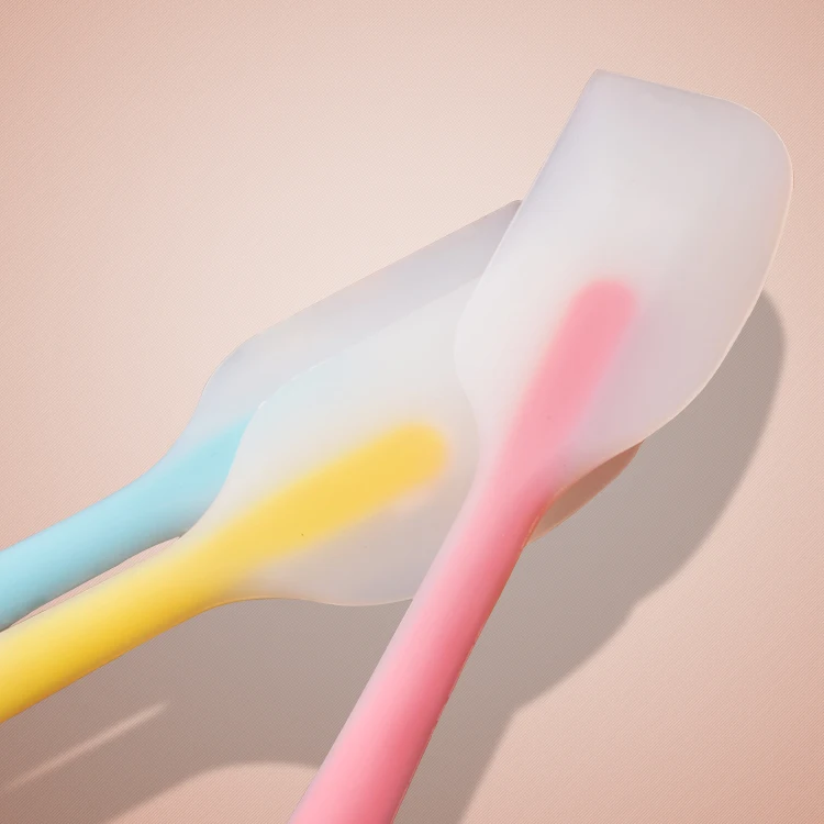 Bakest  translucent heat resistant kitchen silicone spatula set kitchen baking tools batter cream spatula