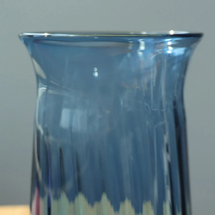 
High Quality Hand Blown Colored Flower Glass Vase For Home Decoration 