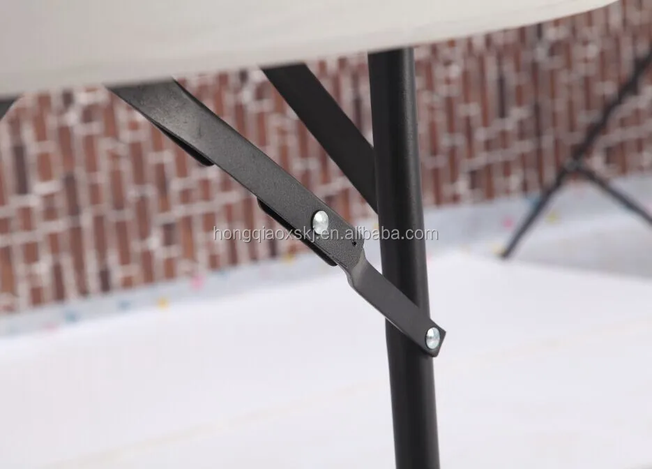 Outdoor used modern plastic foldable small round table with umbrella