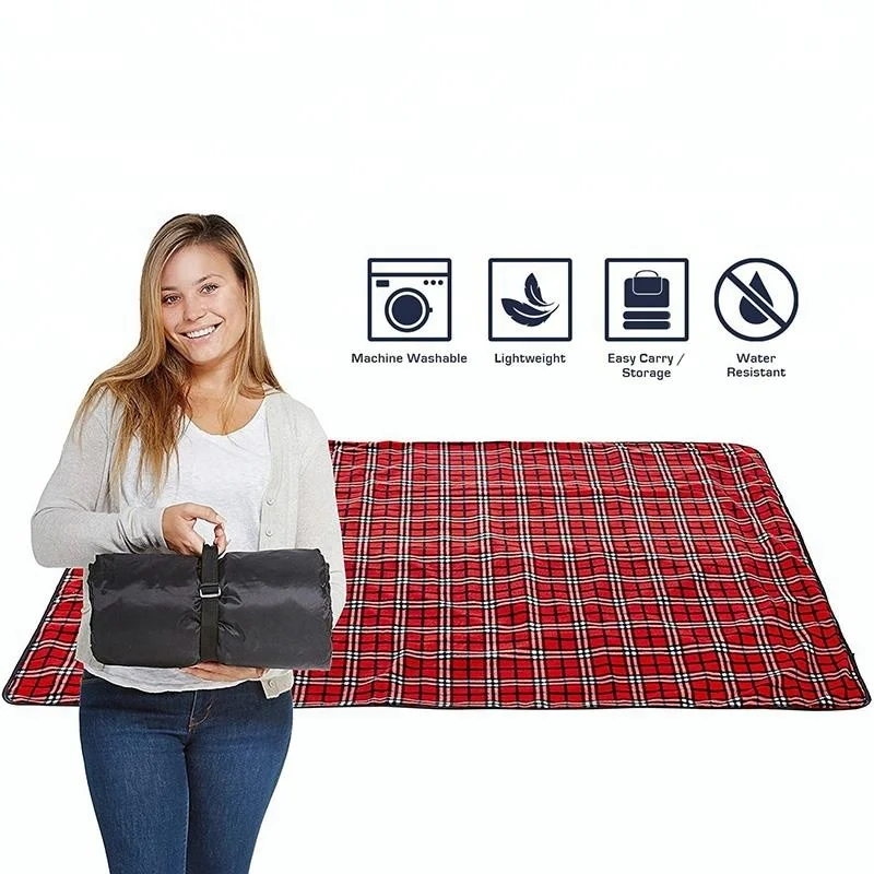 
New Outdoor Beach Picnic Folding Camping Mat Multiplayer Waterproof Sleeping Camping Pad Mat Moistureproof Plaid Blanket 