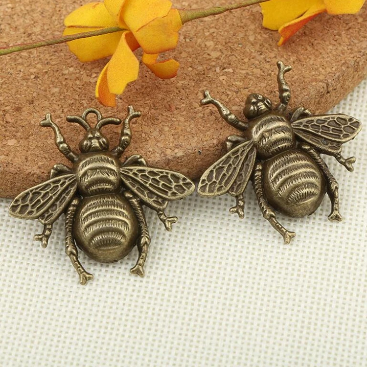 Hot sale custom zinc alloy insect bee pendant charms for DIY jewelry making