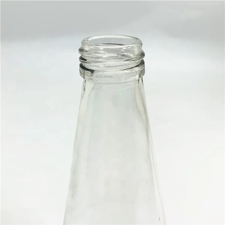 Factory Price 300ml clear liquor /juice / beverage milk bottle with screw cap