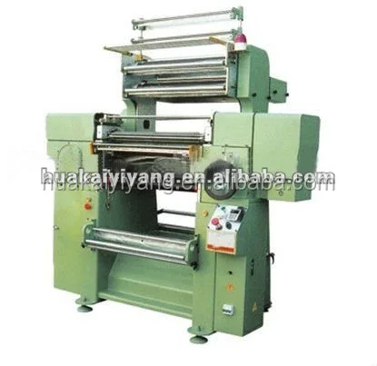 Crochet knitting machine for lace
