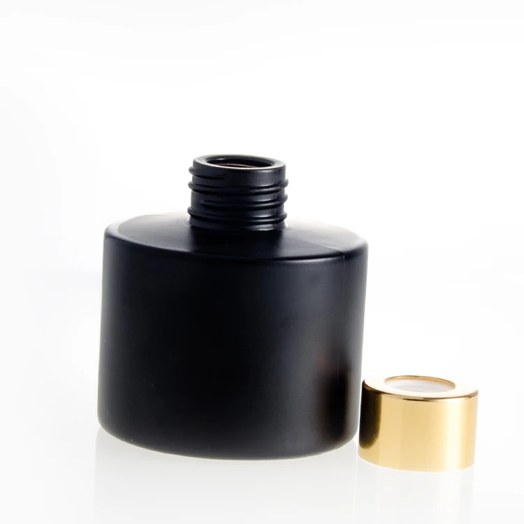 
Factory Wholesale Empty Cube 100ml Round Black Perfume Aroma Diffuser Fragrance Bottle Glass Aromatherapy Bottle 