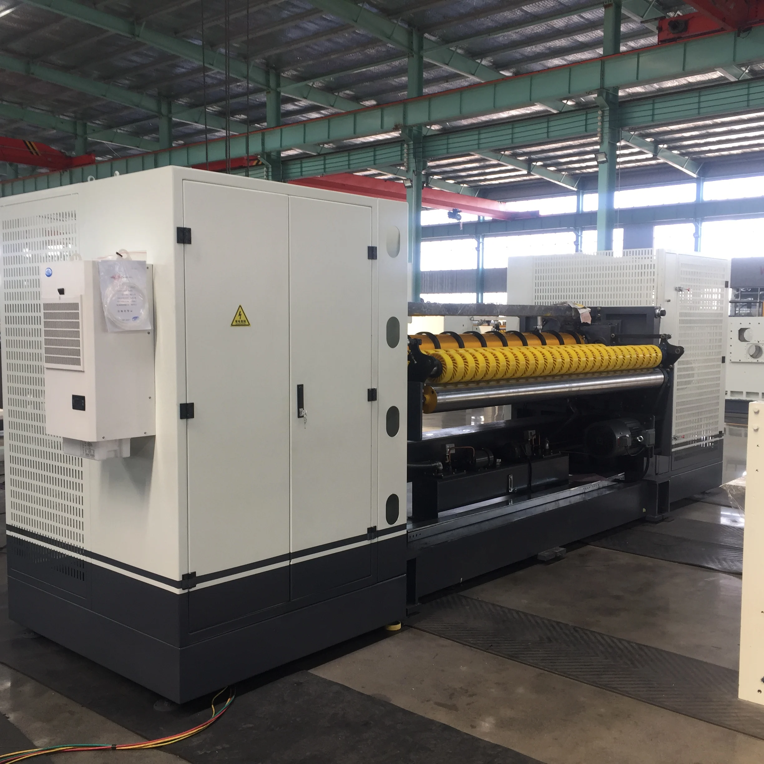 China famous factory corrugated paper carton box cutting machine product line