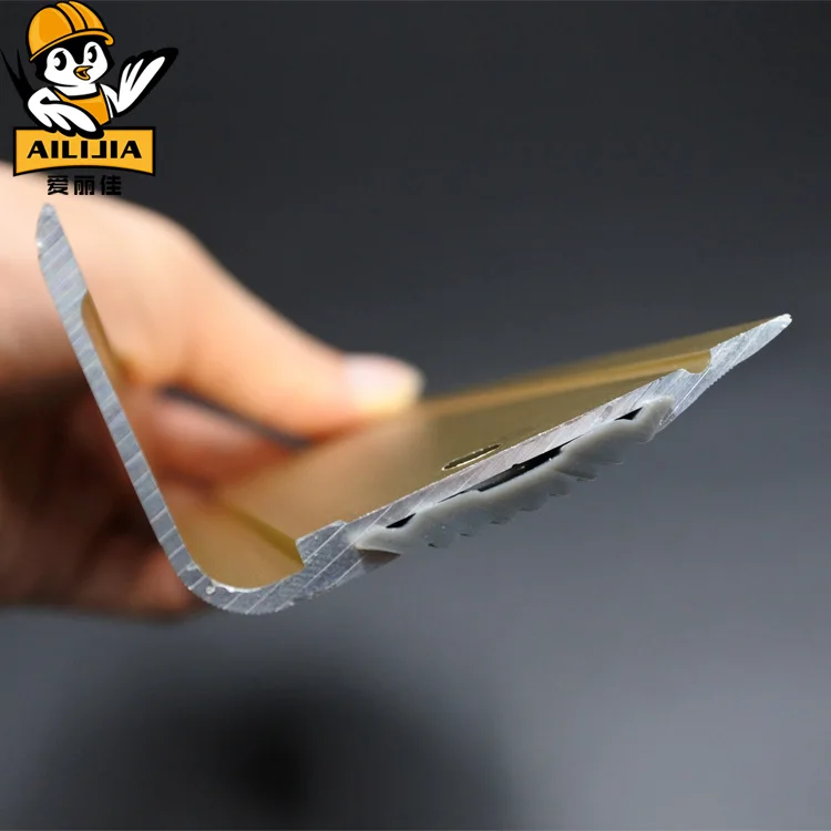 Curved golden photoluminescent aluminum non slip bullnose stair nosing