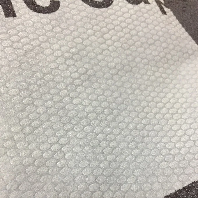 Улучшенное противоскользящее синтетическое кровельное покрытие