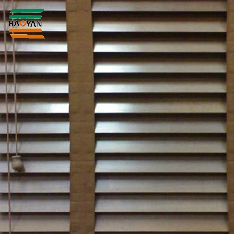 Изящные деревянные жалюзи из липы для окон