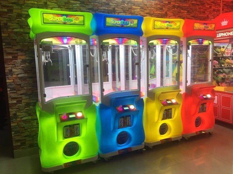 Colorful Indoor Gift Claw Machine Prize Machine for Amusement Park Toy Prize Vending Machine on Sale for All Ages