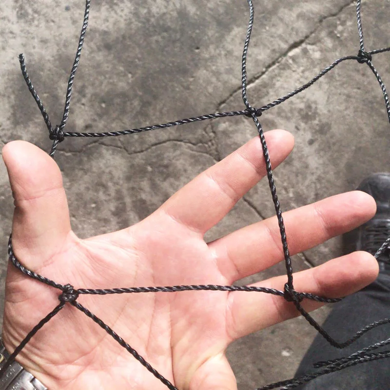 hot sale HDPE knotless sports netting /white soccer football net made in china