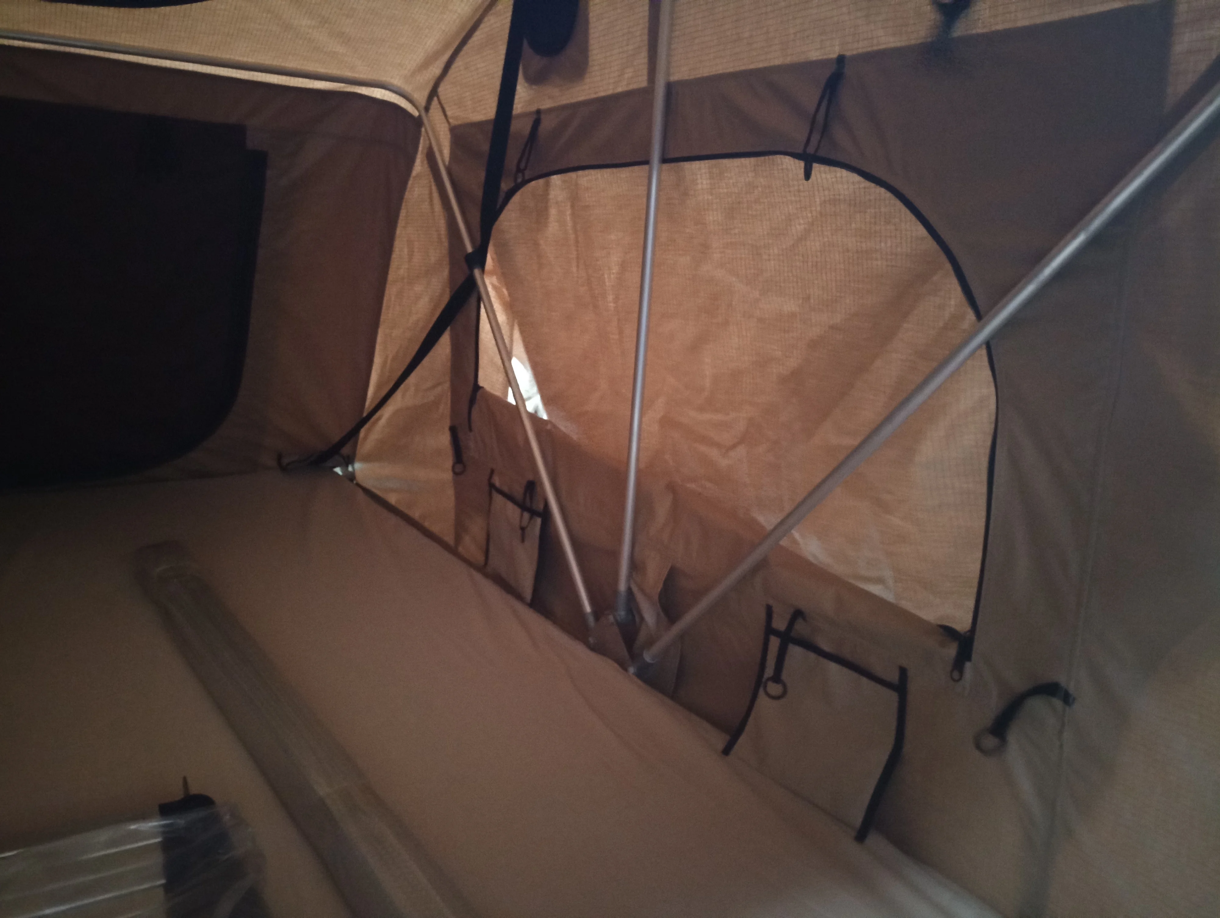 4x4 Off-road Roof top tent for Camping Hiking for different size