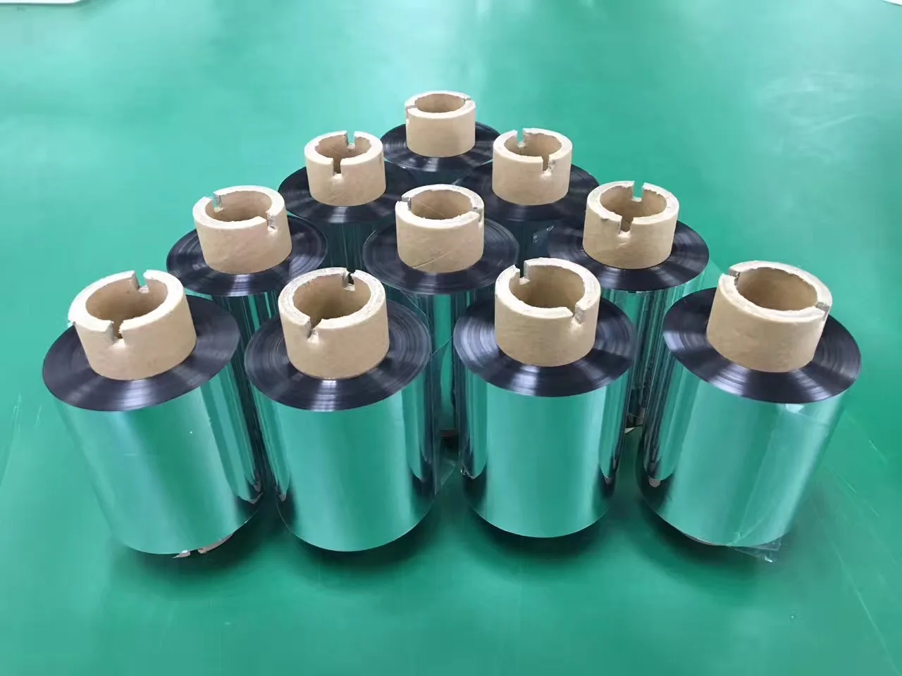 Бесплатные образцы Поддержка штрих-кода черная полиэтиленовая восковая смола лента для принтера этикеток