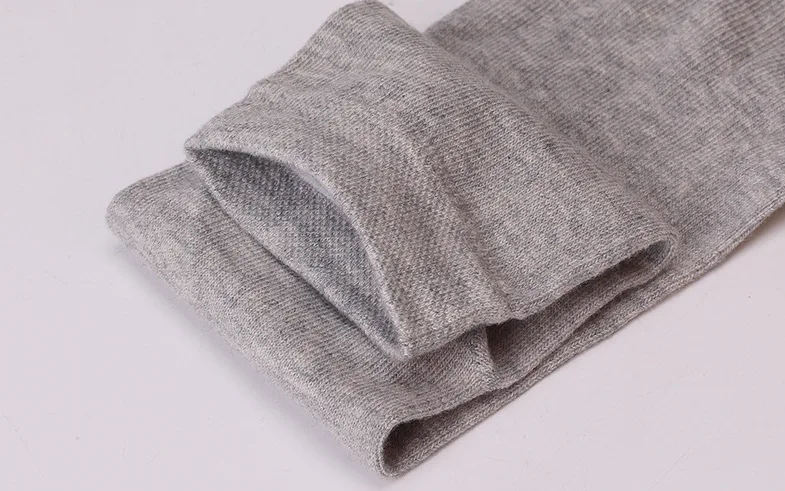 Wholesale Customized Thick Cotton Men Business Crew Split Toe Separators  Five-finger Socks