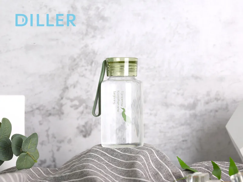Borosilicate glass bottle China Supplier portable glass water bottle wholesale with silicone rope