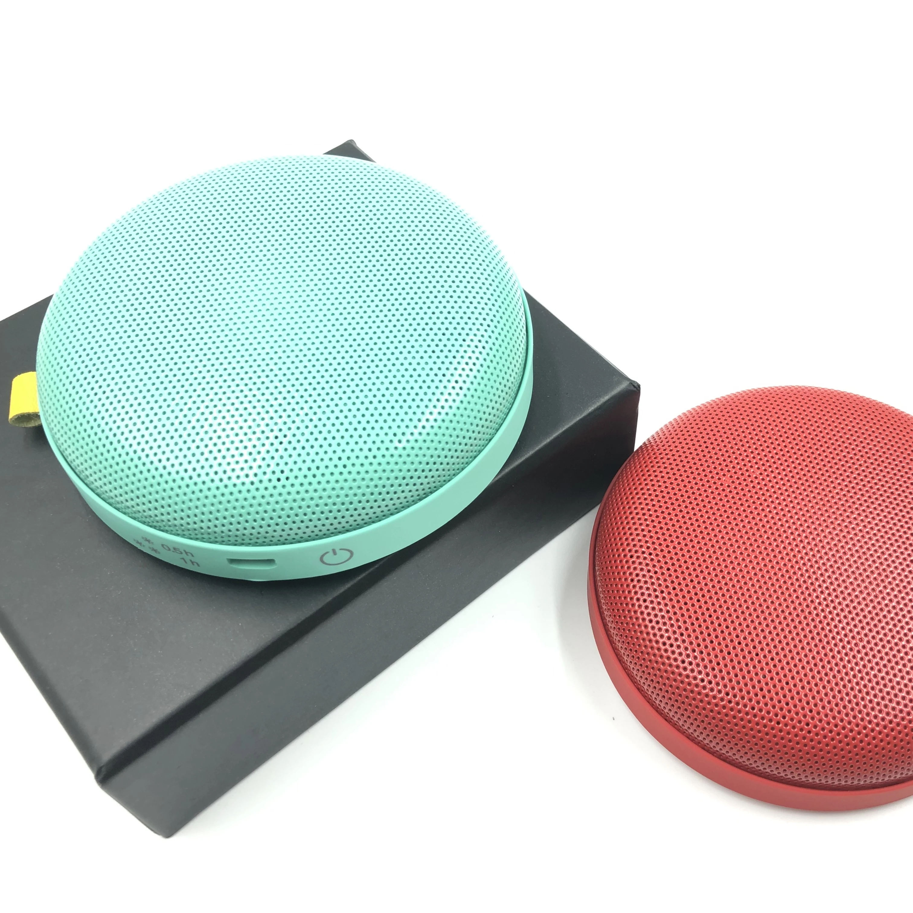 2020 Mini Portable Car Air Purifier Ozone Generator