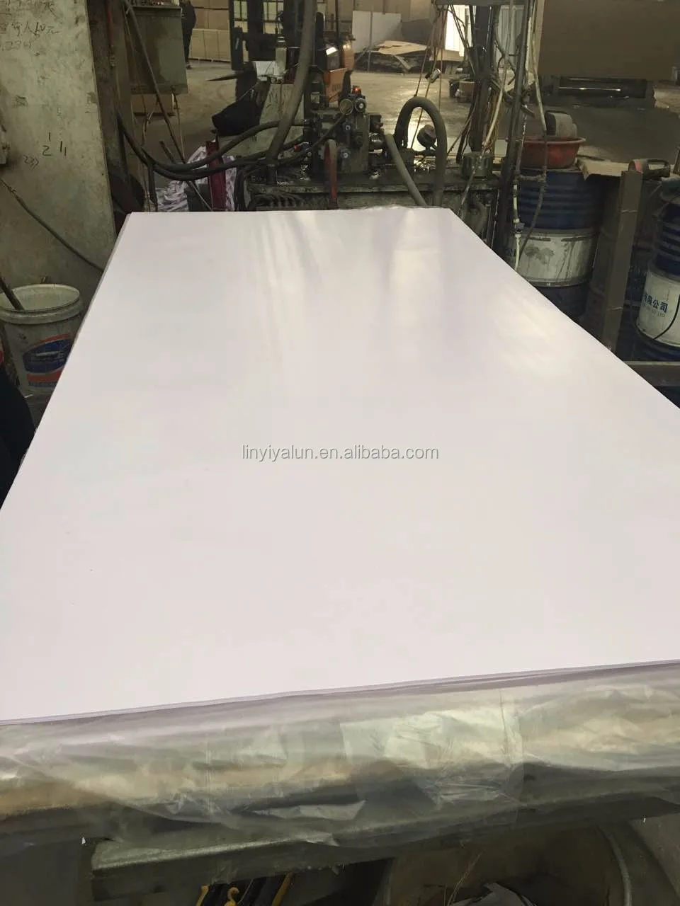 
Titanium white melamine mdf board for furniture 