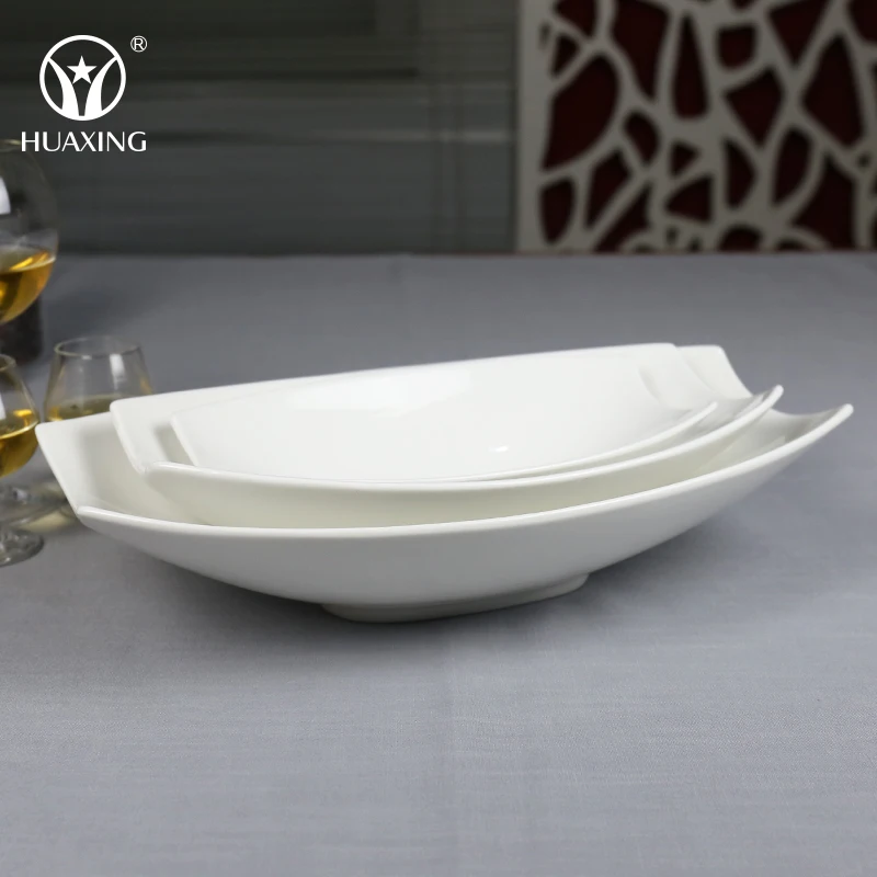 China factory direct selling boat shape fruit salad ceramic bowls soup ceramic bowl set