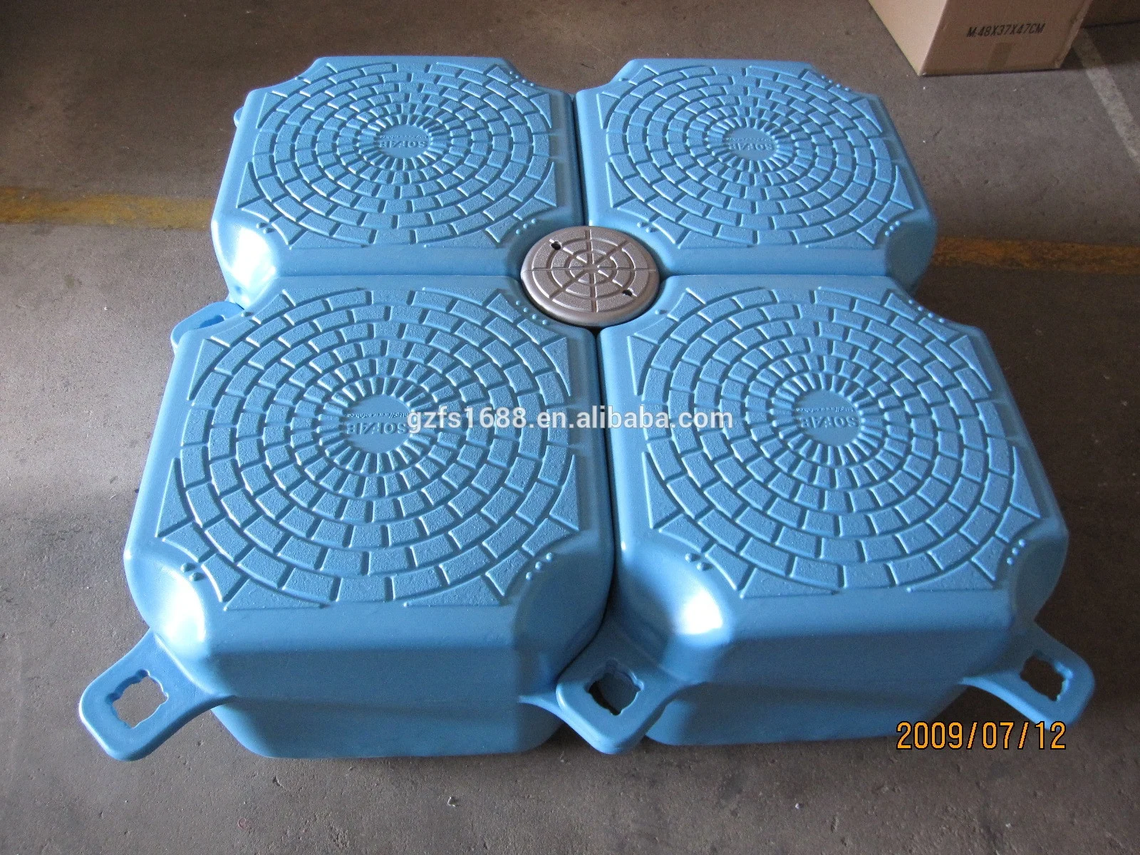 Floating swimming pool and floating bridge for water park