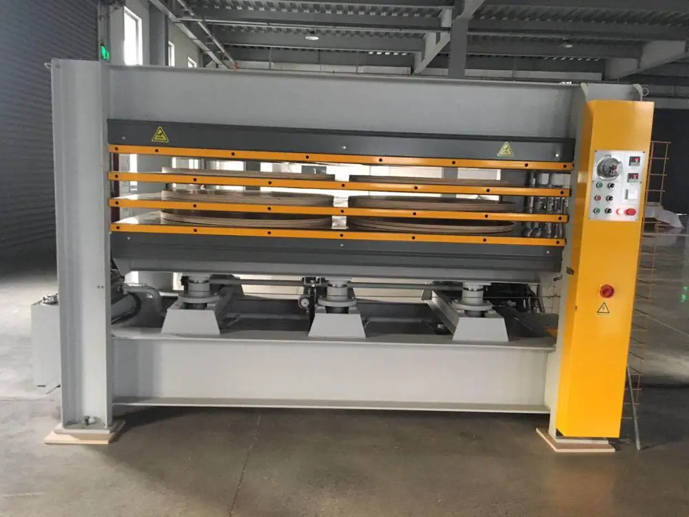 Автоматическая 100T 3 слоя средней печное топливо деревообрабатывающий станок шпон печати под давлением и температурой