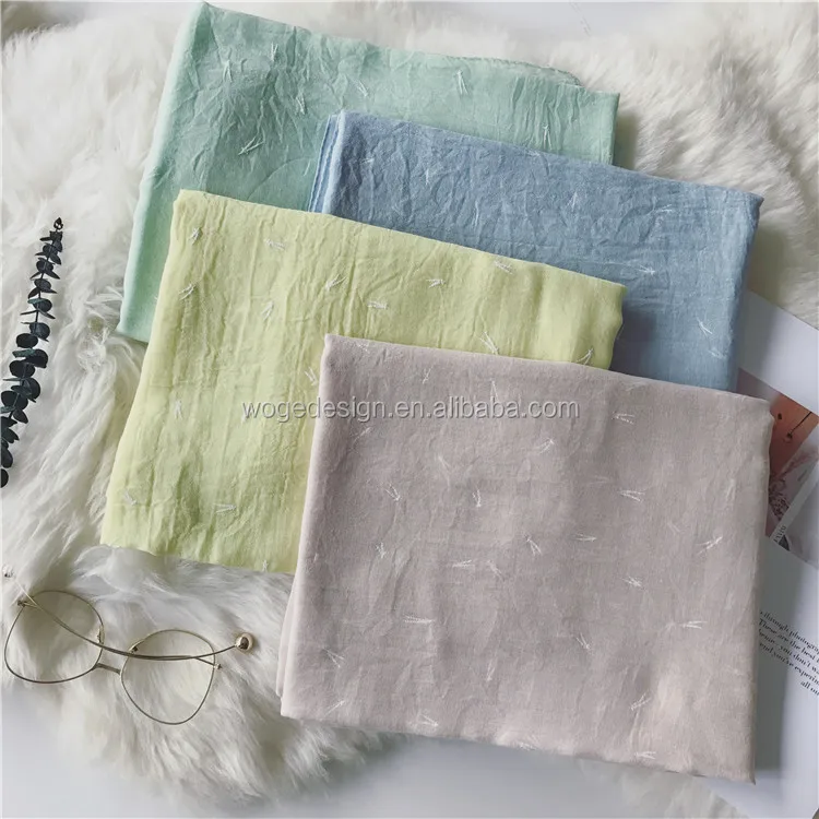 2018 Hot selling Malaysia pretty womans dress clothes headcloth hijab polyfoams factory wholesale new muslim scarf