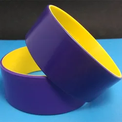 Custom 1 Inch Size 2 Layers Silicone Wristbands/Color Coated Silicone Bands/Bracelets With Paint Different Colors
