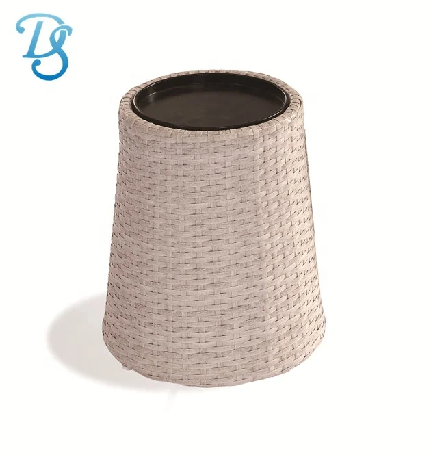 
PE Rattan And Aluminium Frame Storage Box 