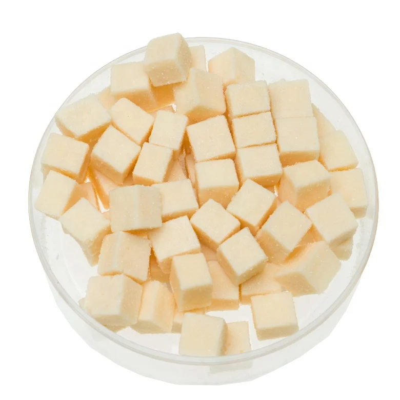 
square shape coconut flavor gummy candy with box packing 