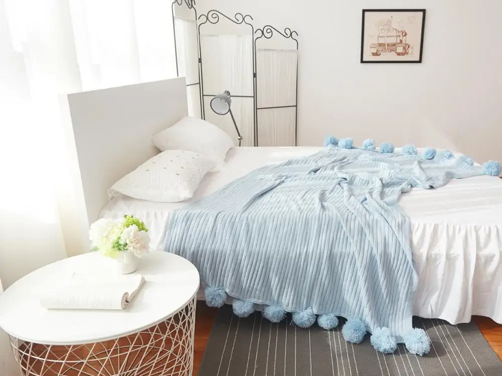 Ins hot sale 7 colors 100% cotton knitted pom pom throw blankets