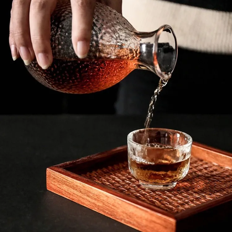 JHROC07 Elegent Fancy Japanese Style Whisky Wine Bottle with 4 Cups Set