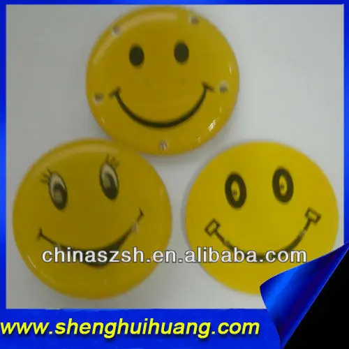 Wholesale Smile Face LED Flashing Pin Badge for Decoration, Led Pin Badge can bring Good Mood,