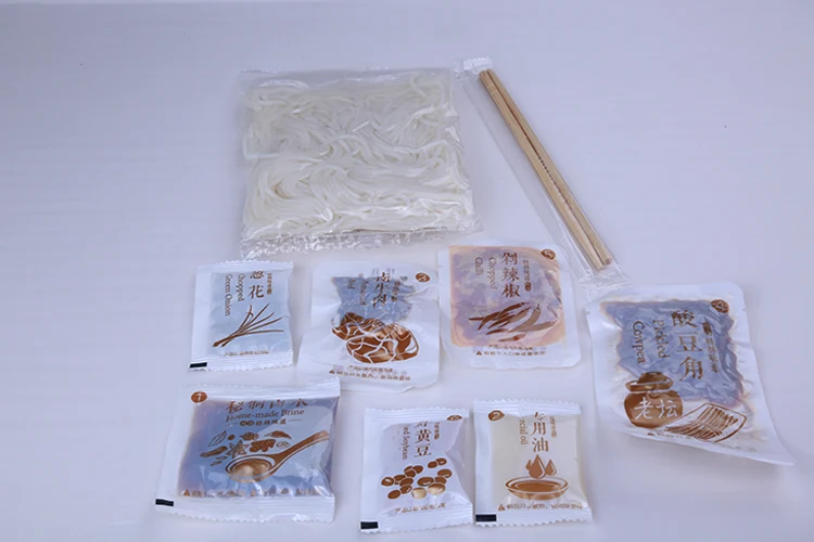 Braised Beef Self  heating Rice Noodles Convenient Instant Rice Noodles 430g
