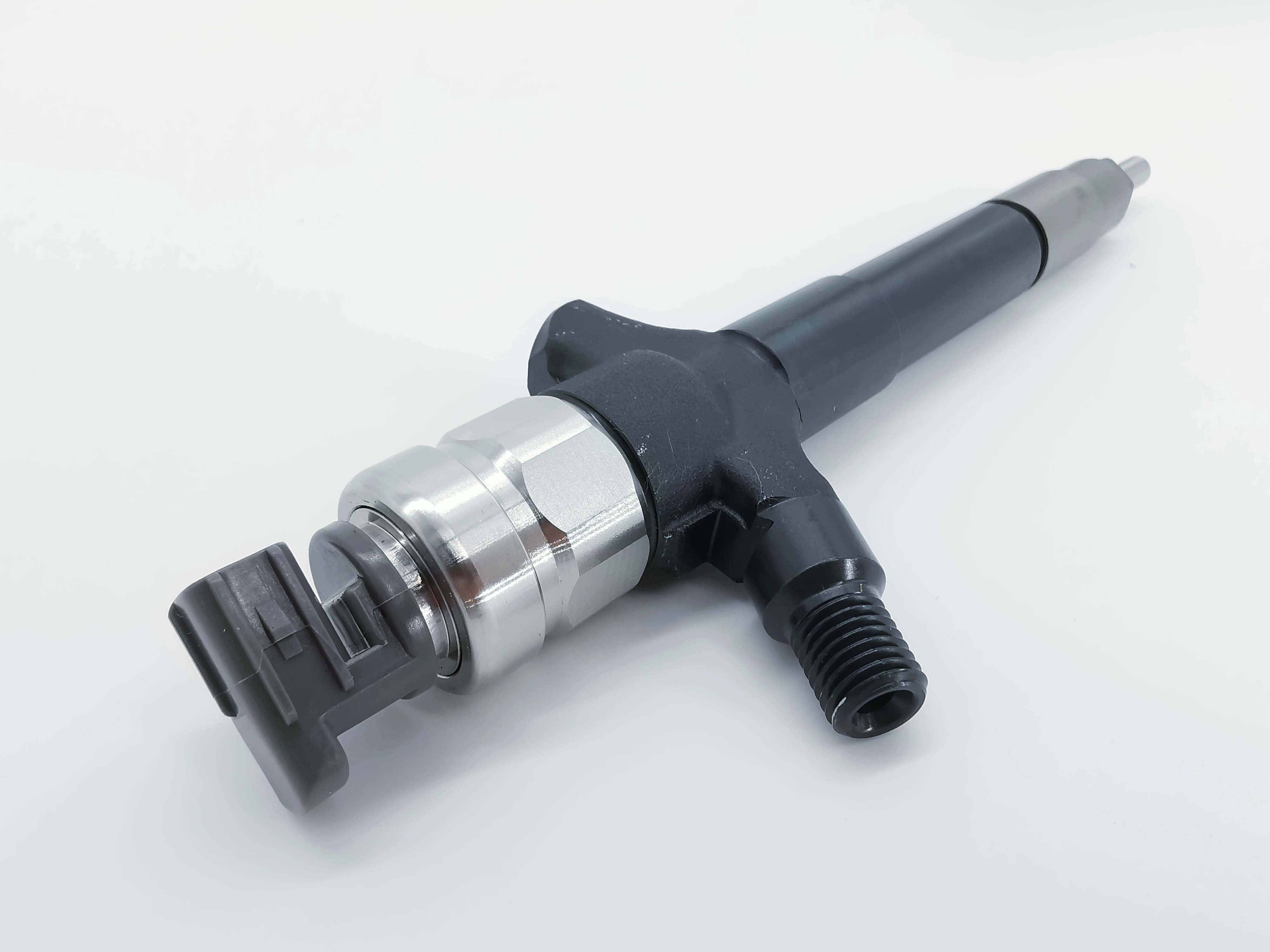 Топливный инжектор common rail 095000-5600/используется для Mitsubishi L200/сопла