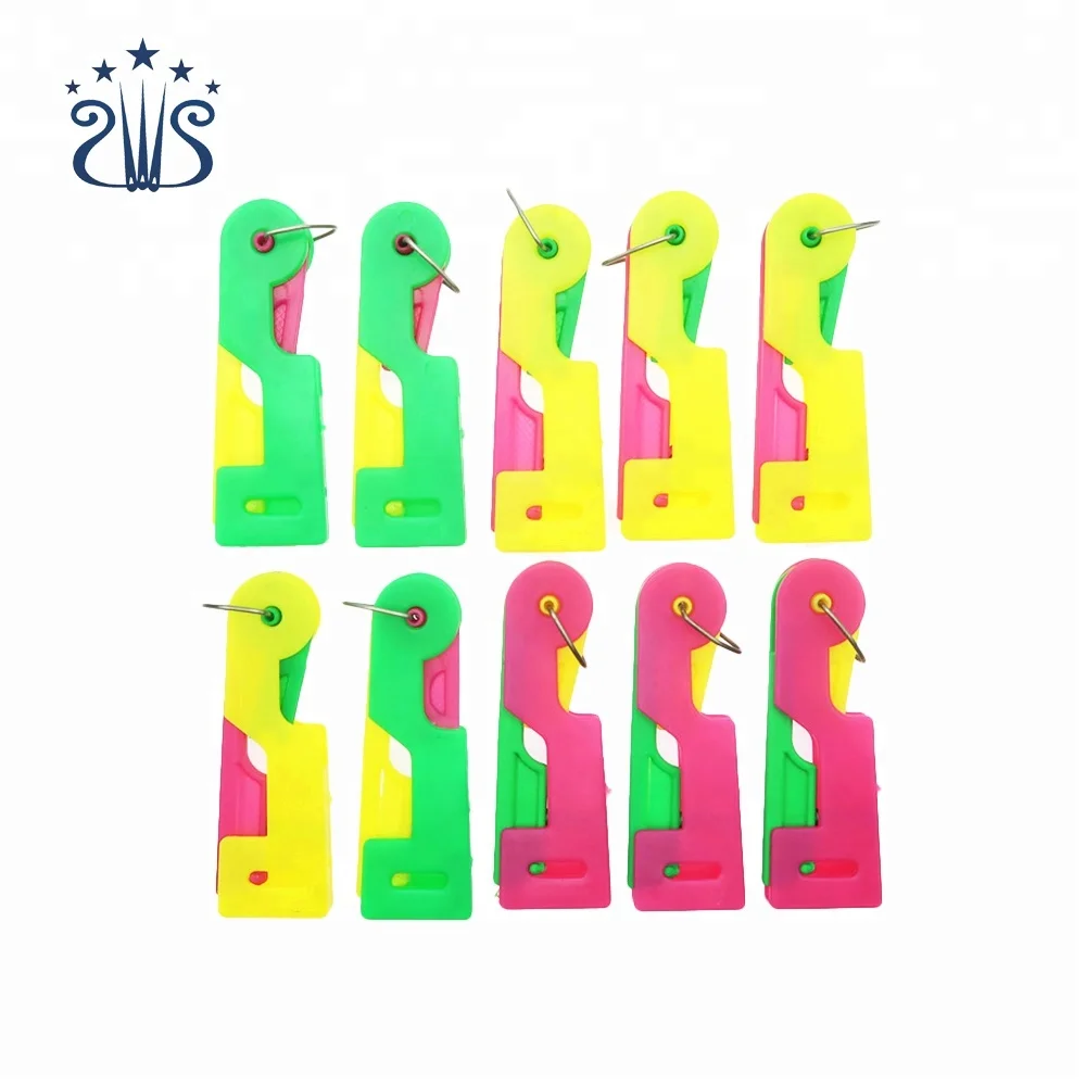 Hot selling needle threader sewing accessories plastic threader needle