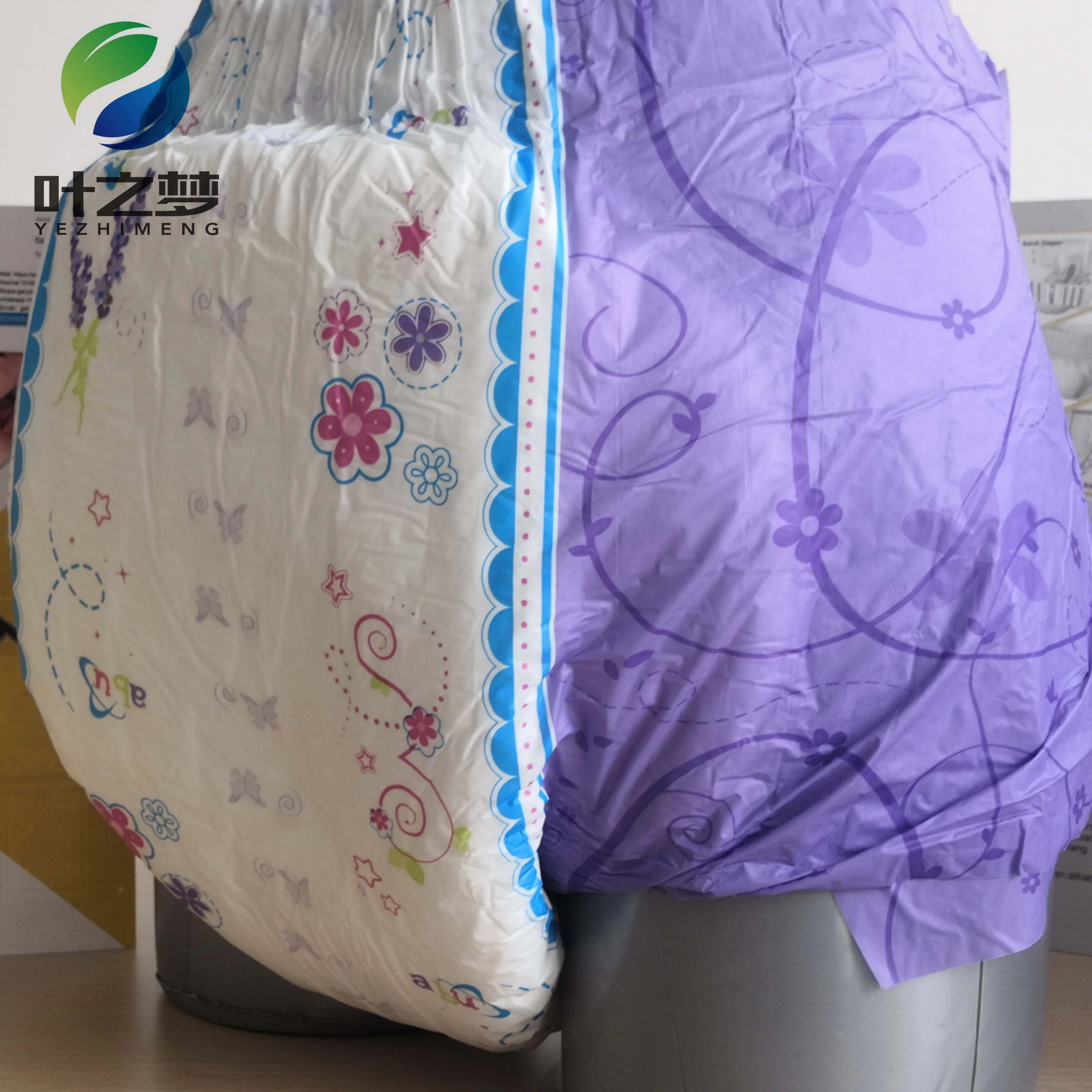 
OEM Ultra Thick Adult Baby Diaper Pink Print High Absorption 6000ml Sale In Bulk 