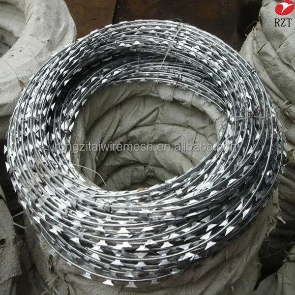 Дешевая Безопасная бритва 2014 лучшего качества оцинкованная колючая проволока в рулоне железная перекрестная с ПВХ покрытием CN; Jew